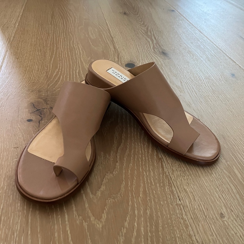 New Gabriela Hearst Sandal